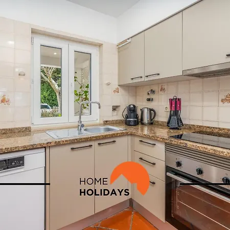 #250 264 By Holidays Apartamento